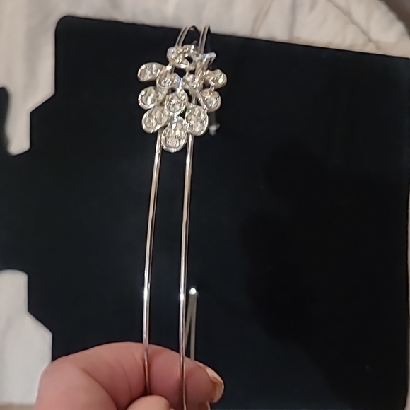 Rhinestone Headband Silver Very Sparkly - Picture 2 of 6